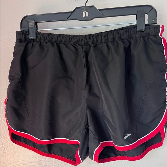 Brooks Women’s Waist 15 running shorts - Picture 1 of 6